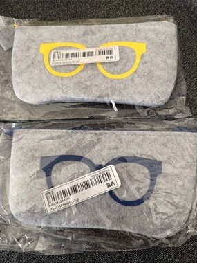 Adults Felt Eyeglass Case with Yellow or Navy Glasses Print